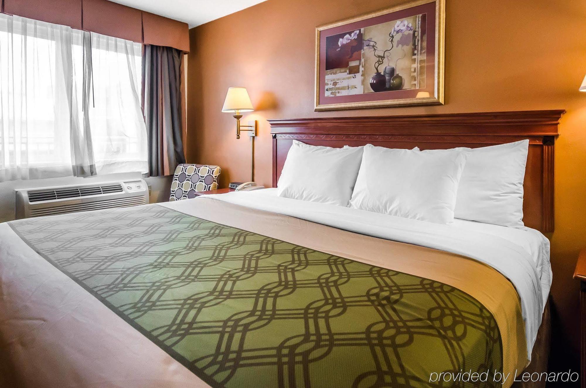 Econo Lodge Downtown Louisville Ngoại thất bức ảnh