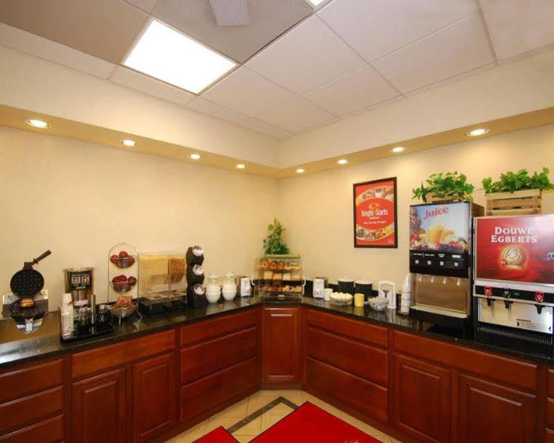 Econo Lodge Downtown Louisville Ngoại thất bức ảnh